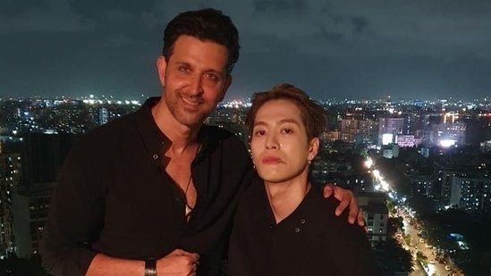Jackson Wang Gets Cosy with Hrithik Roshan’s Family on India Trip; Drops a Bombshell about ‘Krrish 4’ Cameo! Jackson Wang Gets Cosy with Hrithik Roshan’s Family on India Trip; Drops a Bombshell about ‘Krrish 4’ Cameo!